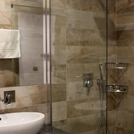 Aless Luxury Apartment Sarande