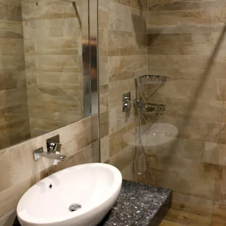 Aless Luxury * Sarande